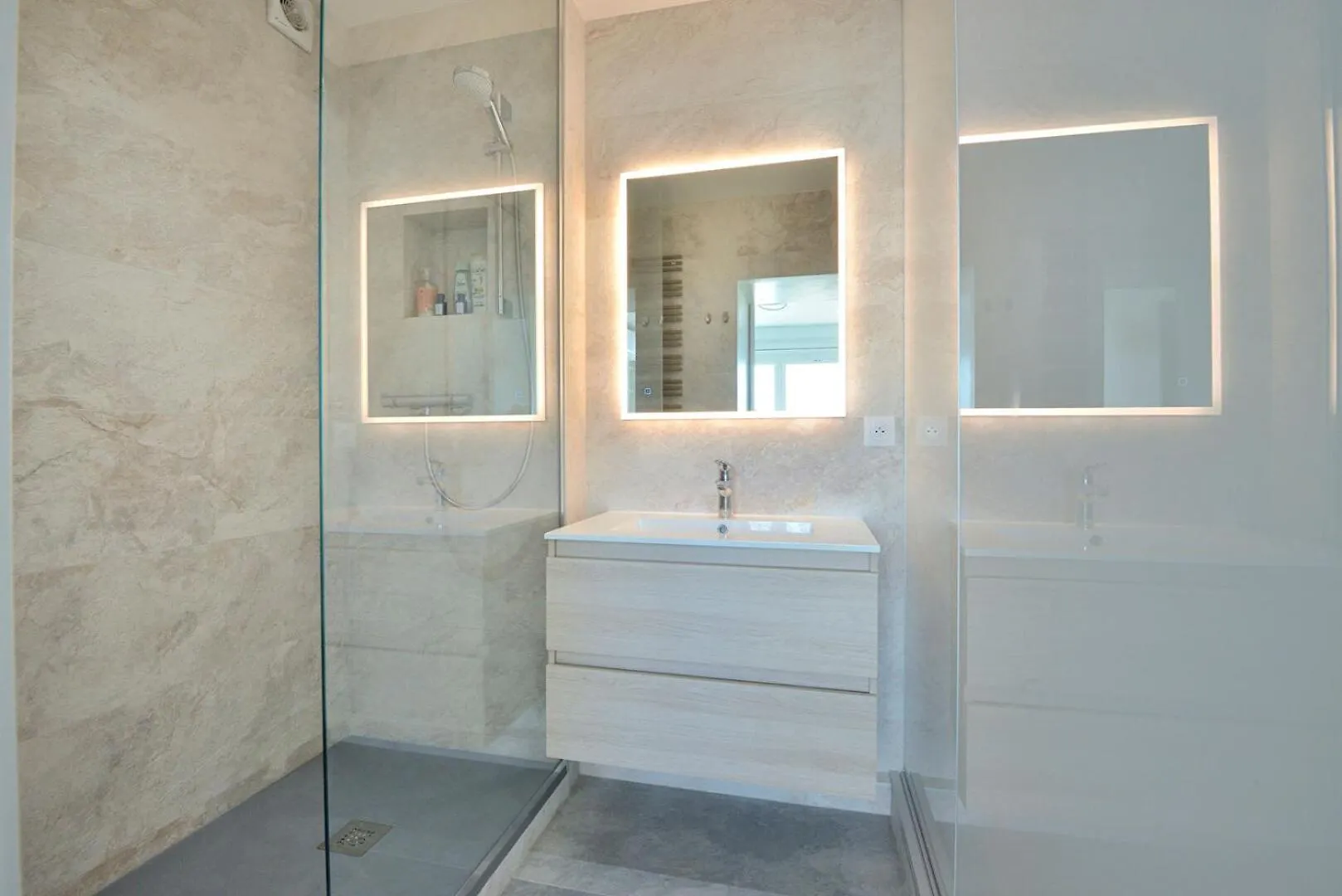 The Eiffel Tower Residence - A Luxurious Apartment With Breathtaking Views Of The Eiffel Tower Parigi