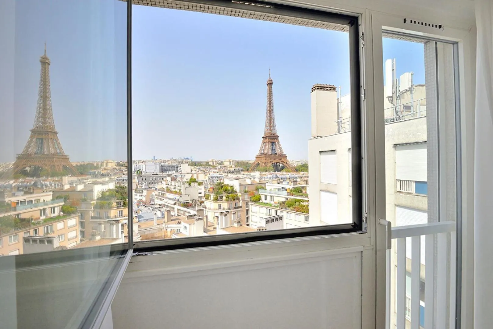 The Eiffel Tower Residence - A Luxurious Apartment With Breathtaking Views Of The Eiffel Tower Parigi Francia